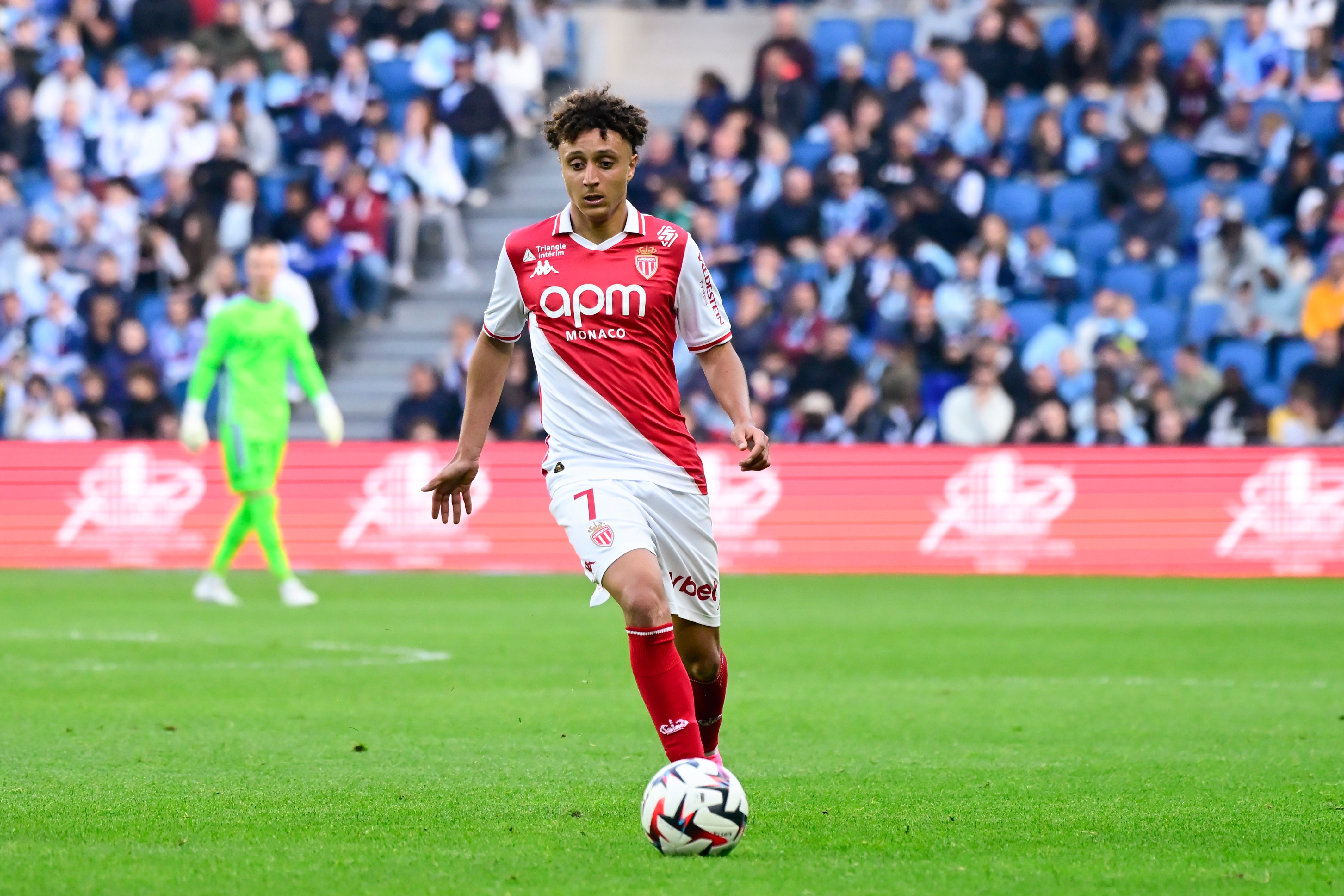 星空体育app下载-德天空：多特已向摩纳哥询价本-塞吉尔，转会费可能超过3500万欧