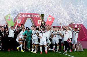 星空体育app官方网站-博人燃！博洛尼亚本赛季损失莫塔+前后场大将 意杯夺冠冲欧冠资格