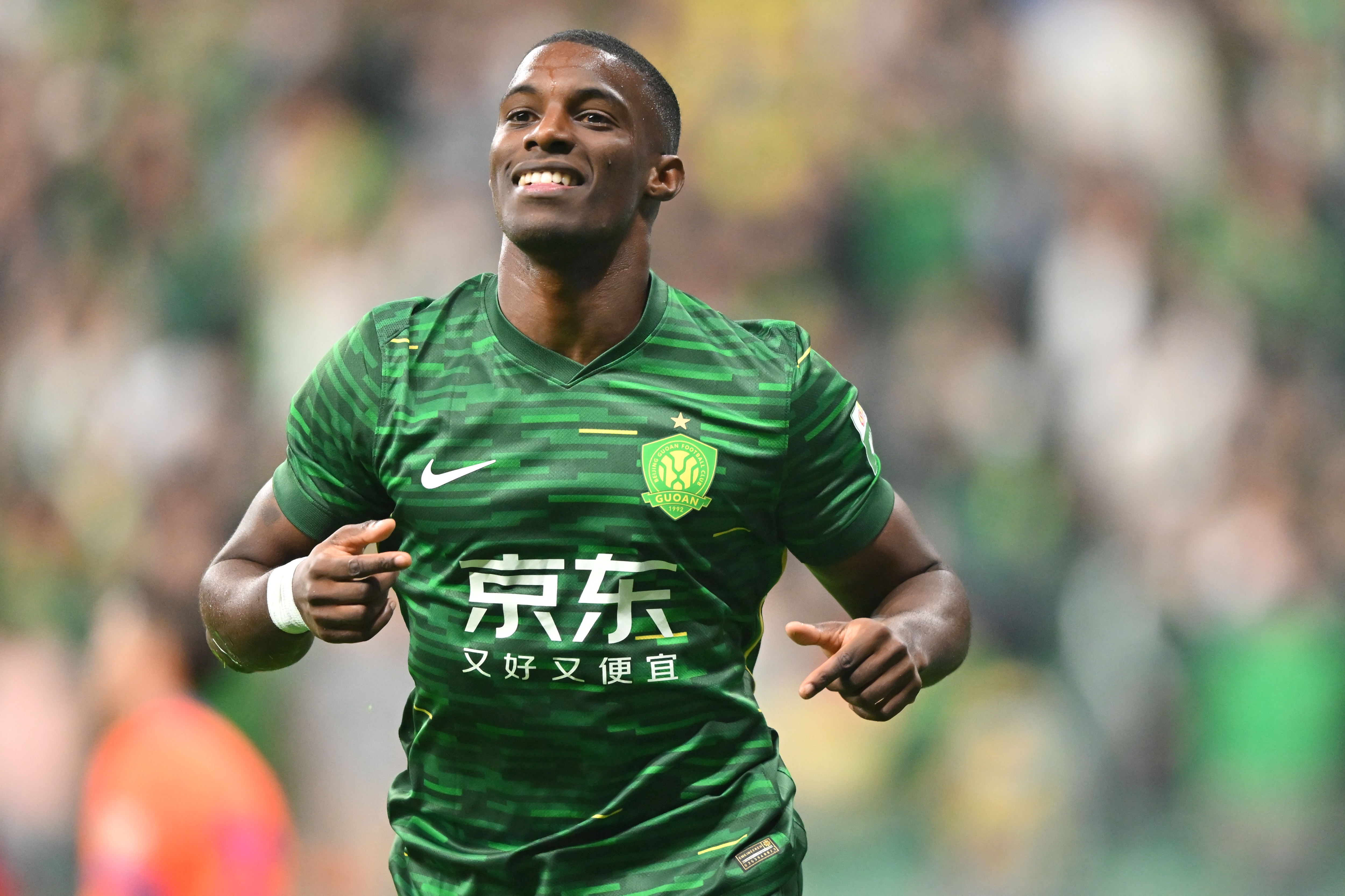 星空体育app官方网站-法比奥：倾其所有把能量都奉献给比赛，今天的零封要把掌声给侯森